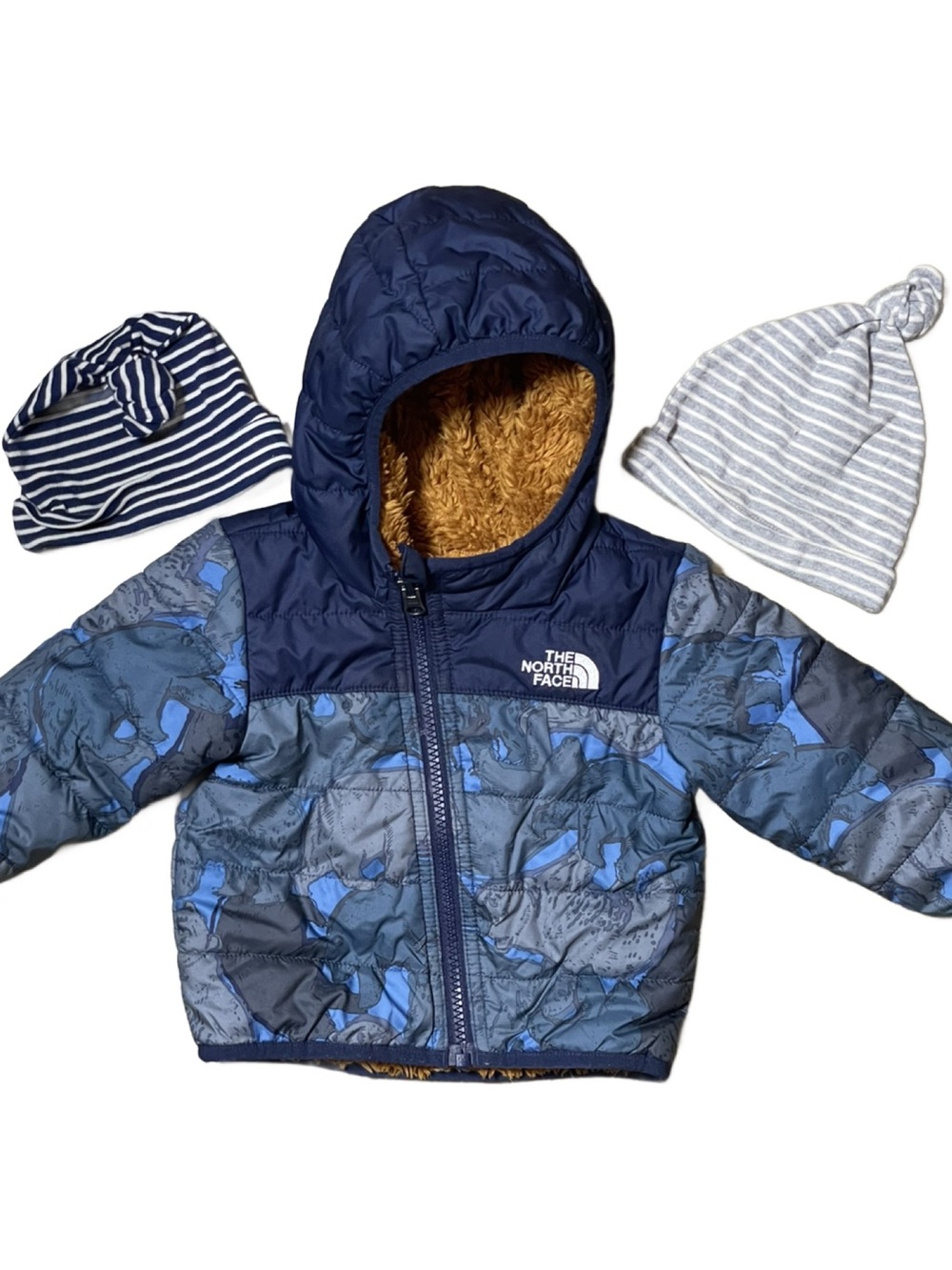BABY BUNDLE - 19 Pieces - 3-6 Months Rabbit Bear, North Face, Carter’s, Old Navy - Picture 5 of 15